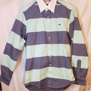 Men's Xtra small whale shirt.  (C2)